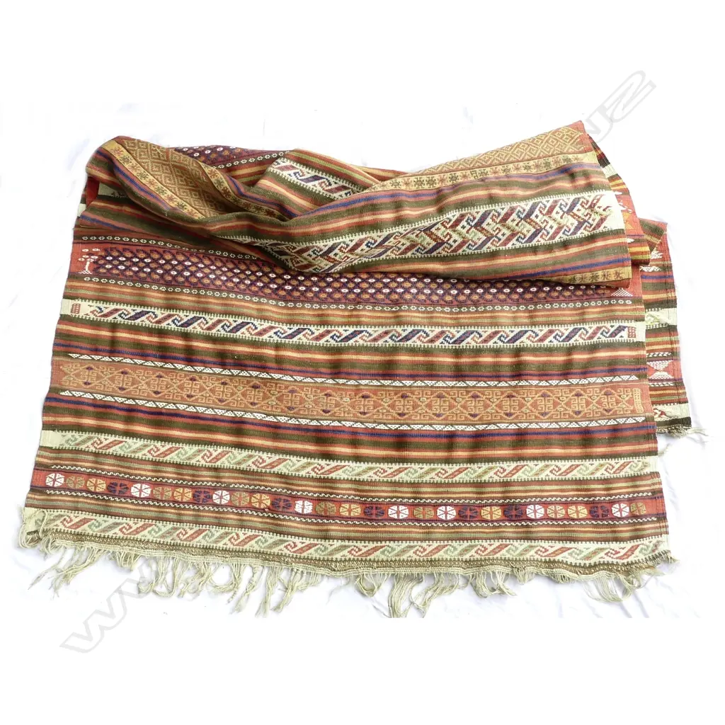 A large Turkish hand woven kilim rug Image 1++