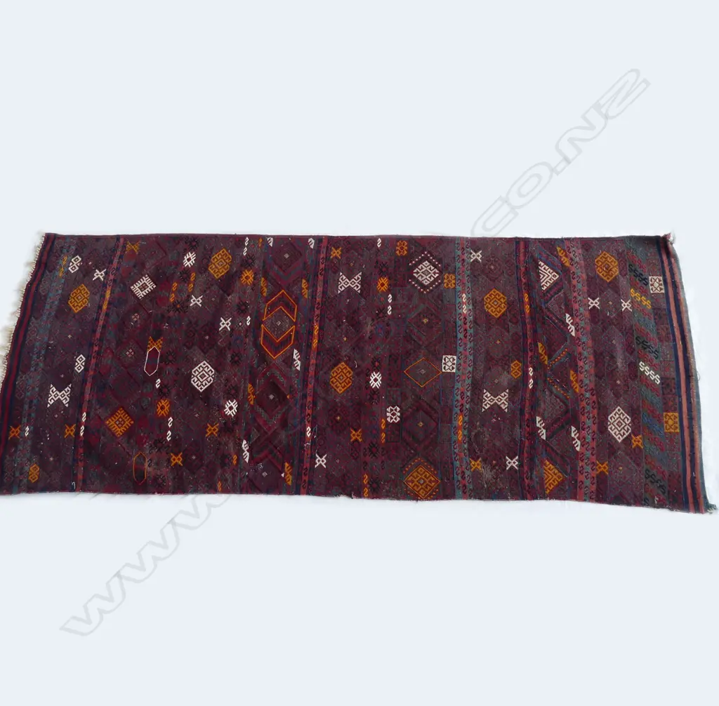 A Persian kilim small runner Image 1++