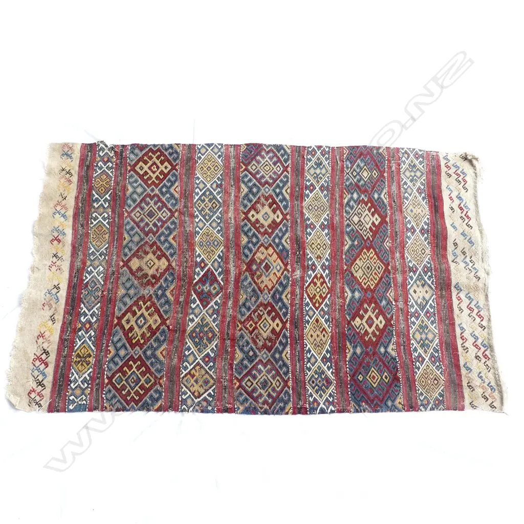 A Shirvan flat weave rug Image 1++