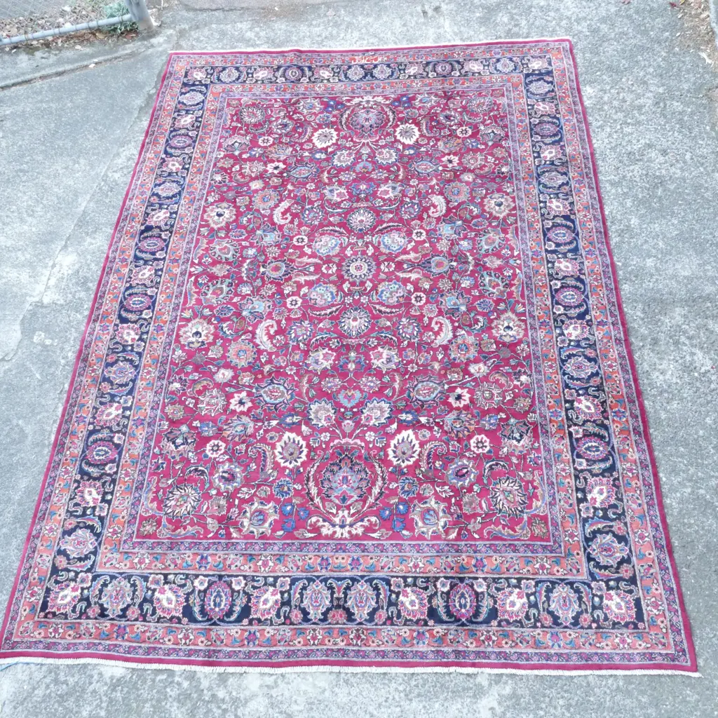 A large and fine quality Iranian Kashan carpet Image 1++