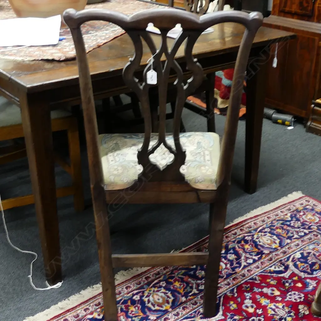 Eight Georgian mahogany Chippendale-style dining chairs Image 1++