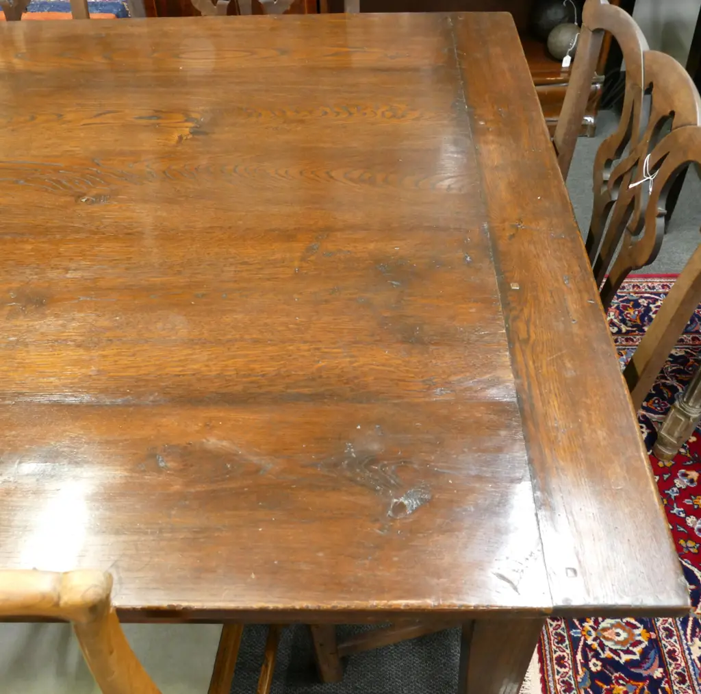 An oak French provincial country style dining table Image 1++