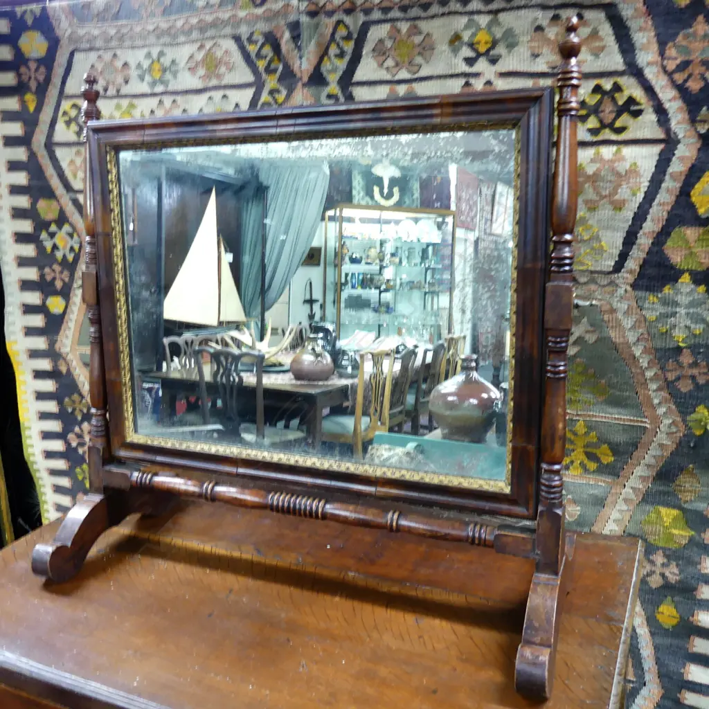 A George III walnut framed toilet swing mirror Image 1++