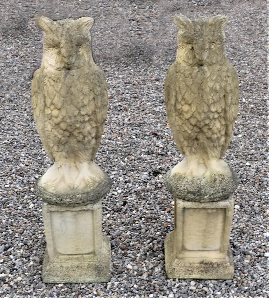 A pair of Church Stone garden statues Image 1++