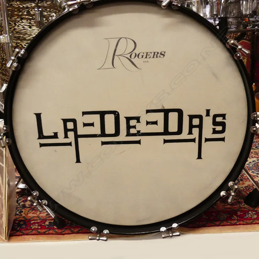 Original 'Hey Baby' La De Da's drum kit Image 1++