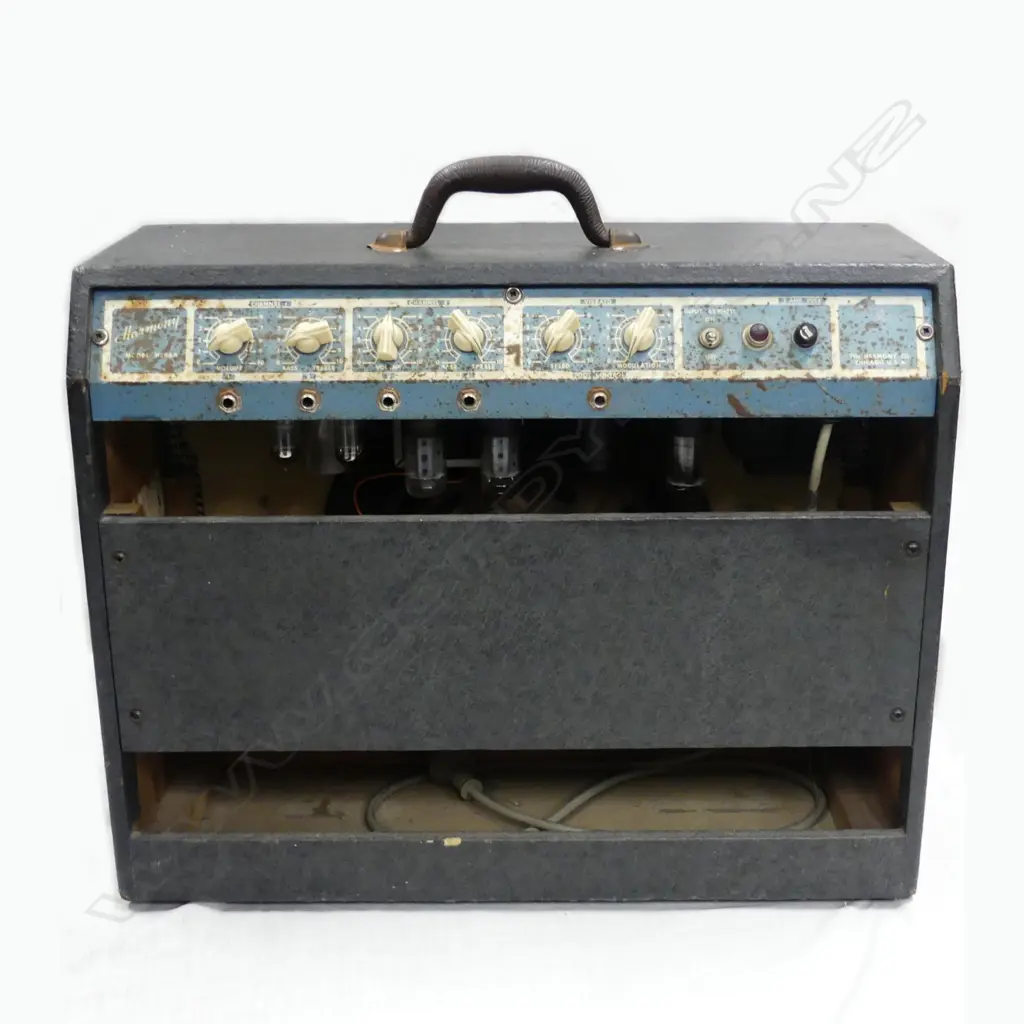 A Harmony guitar amp Image 1++