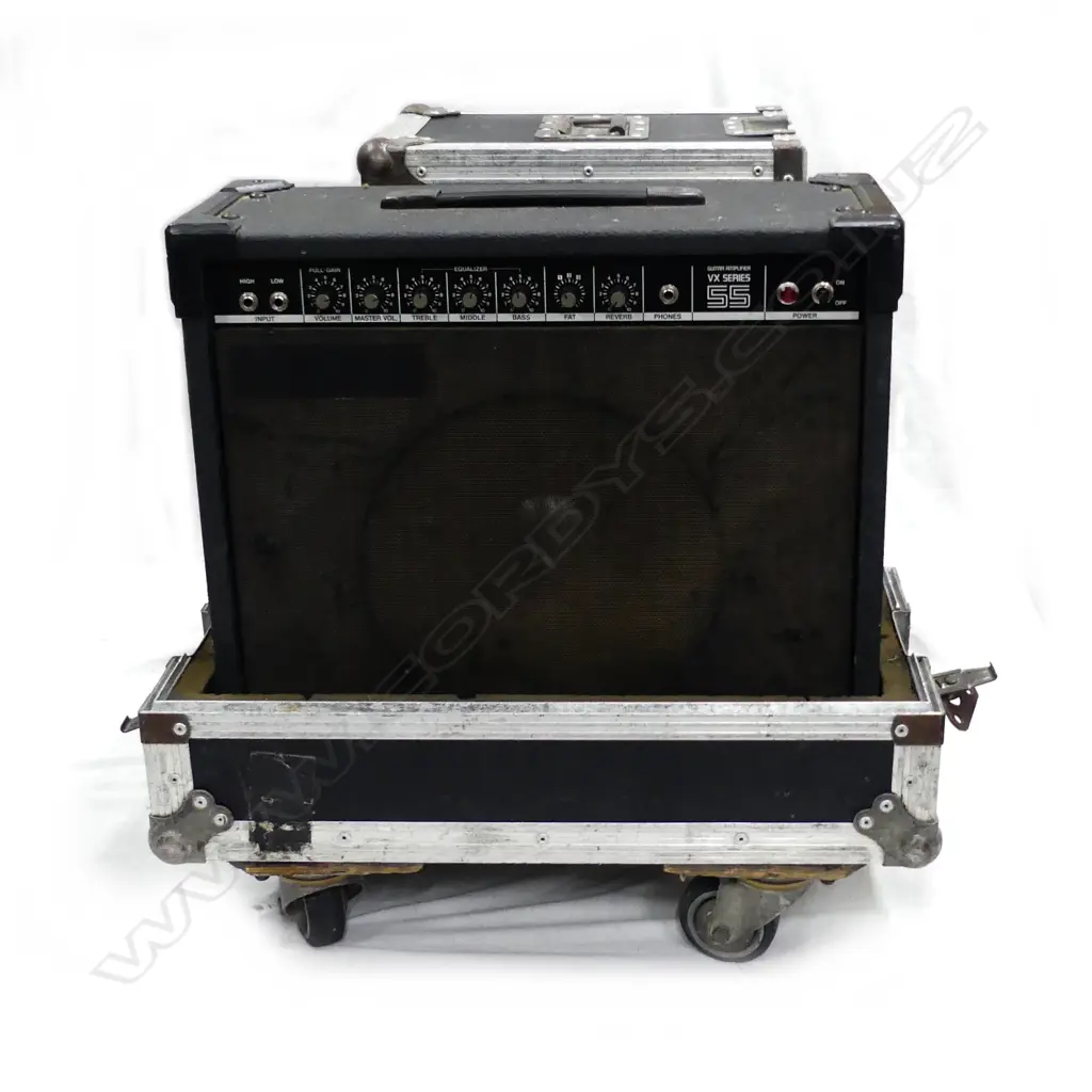 A Yamaha VX Series 55 guitar amp Image 1++