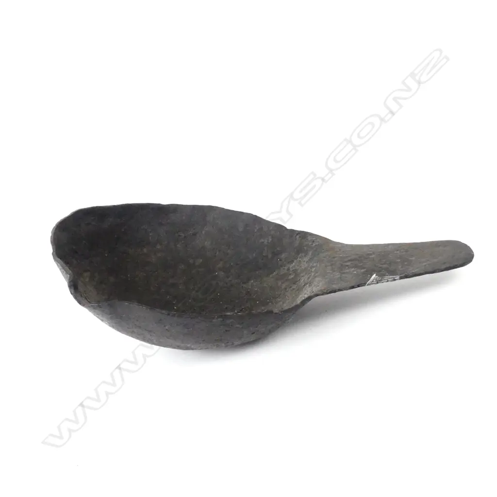 A wrought iron try-pot ladle Image 1++