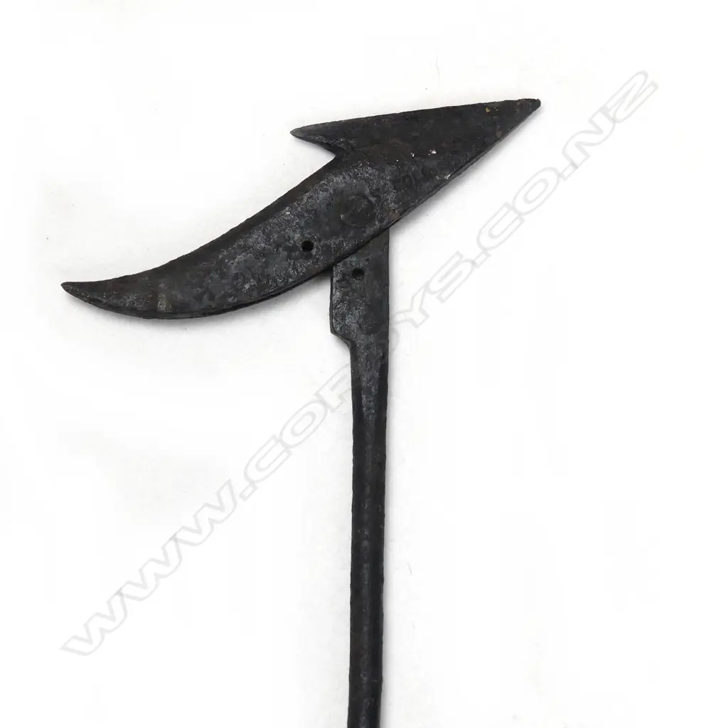 An American 'toggle iron' whaling harpoon Image 1++