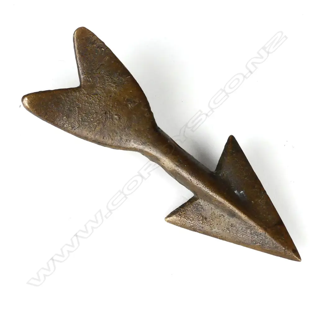 A 19thC bronze large fish dart head Image 1++