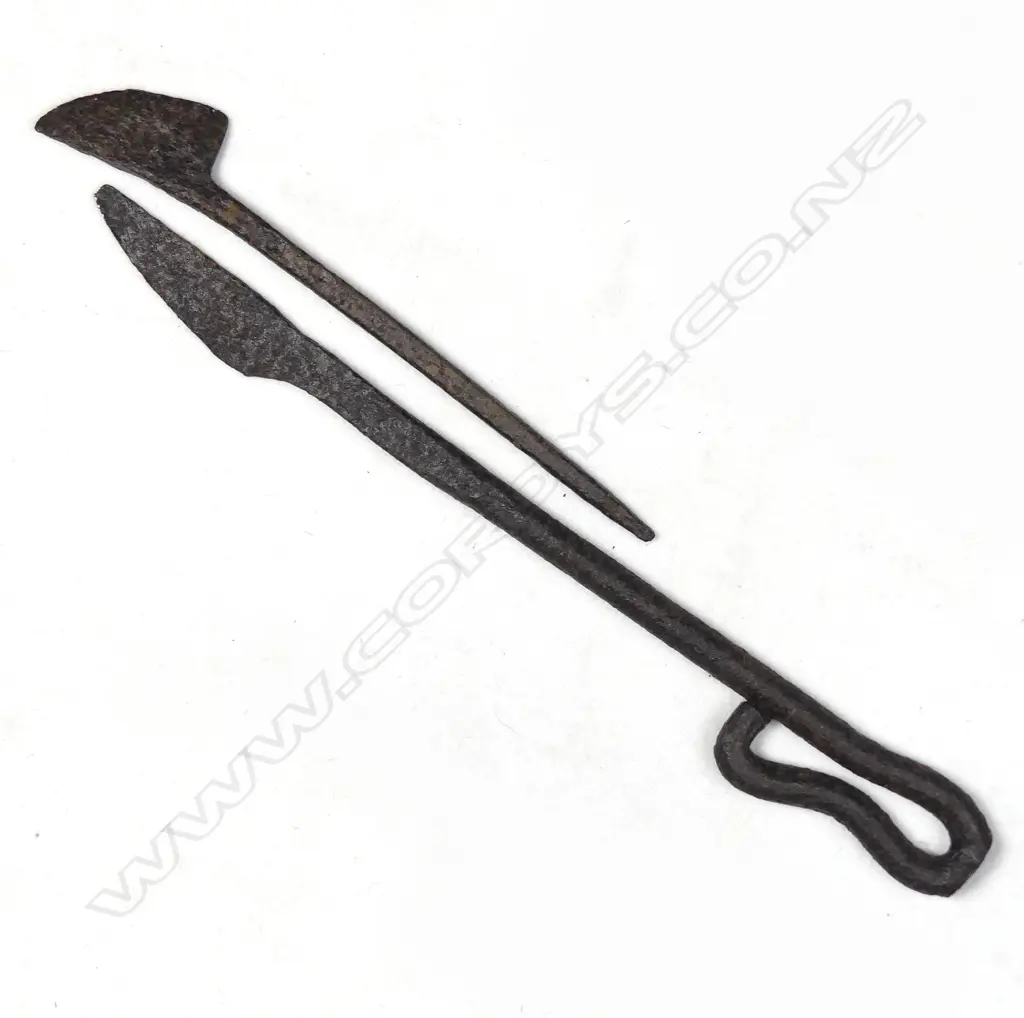 Two small wrought iron flensing knives Image 1++