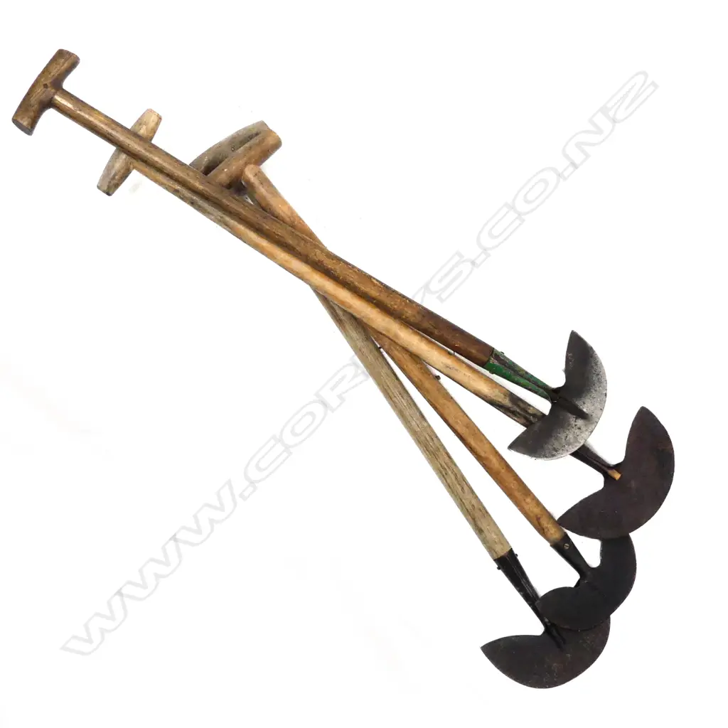Four whaling blubber spades Image 1++