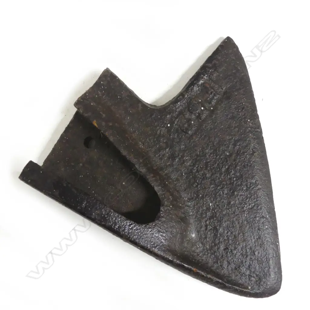 A cast iron bone/baleen cleaver head Image 1++
