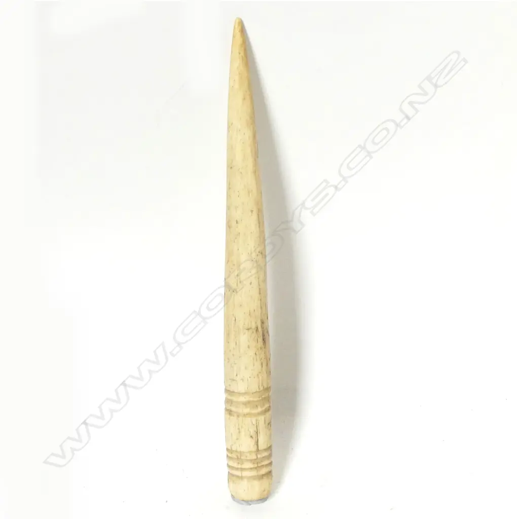 A whalebone sailor's rope working fid Image 1++