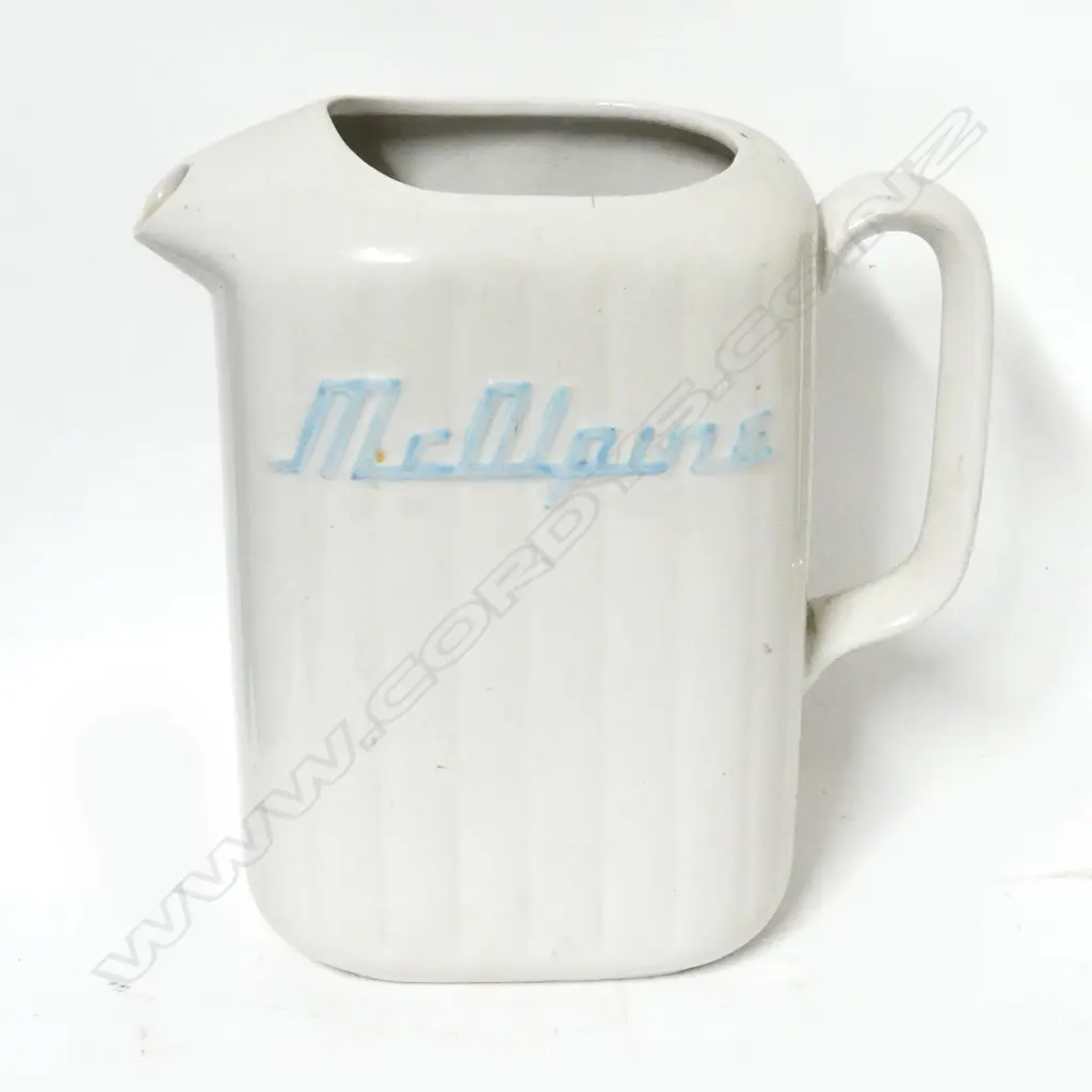 A Crown Lynn McAlpine fridge jug Image 1++