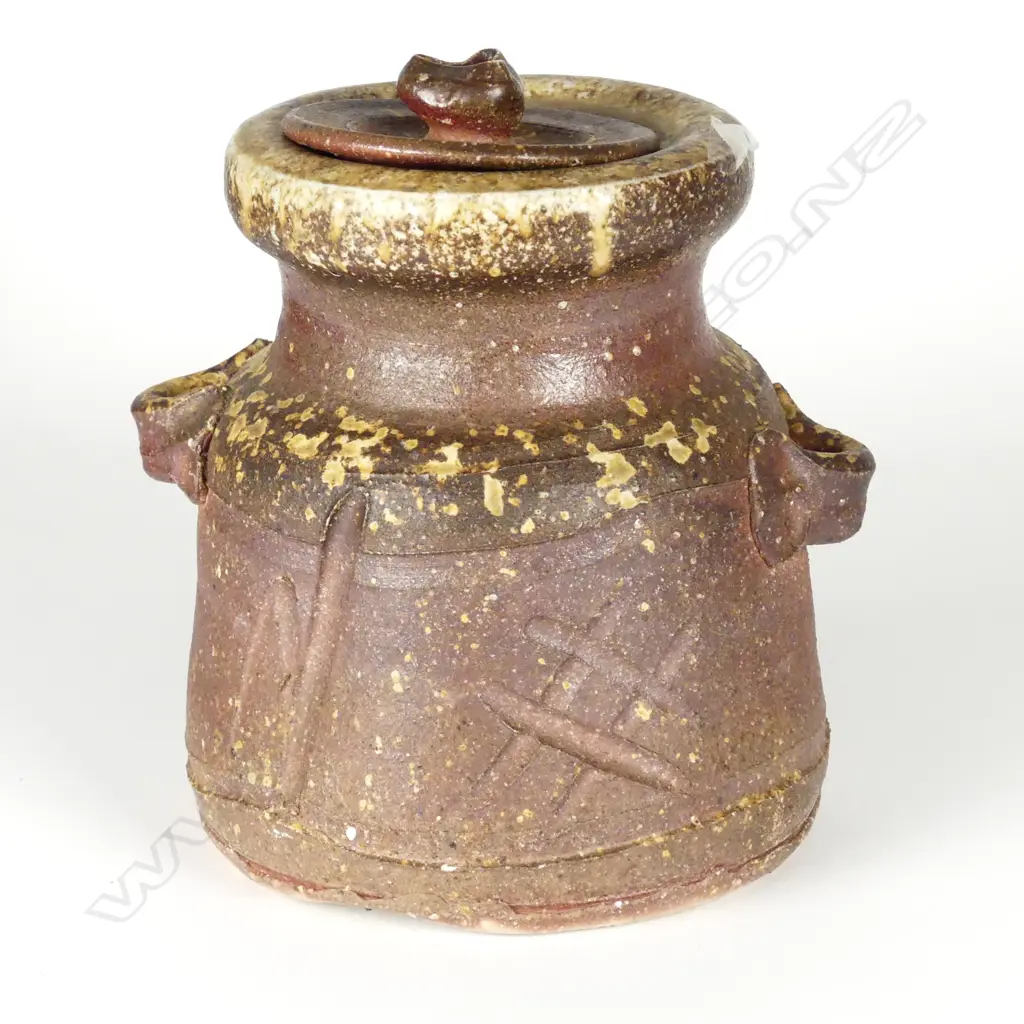 Bruce and Estelle Martin (Kamaka Pottery) Image 1++