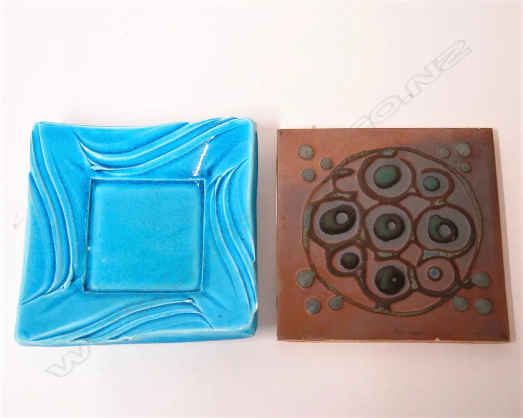 Merilyn Wiseman and Charles Holmes pottery items Image 1++