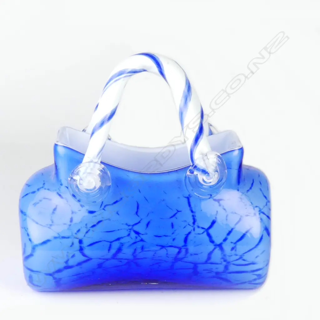 N.Z. glass artist unknown Image 1++