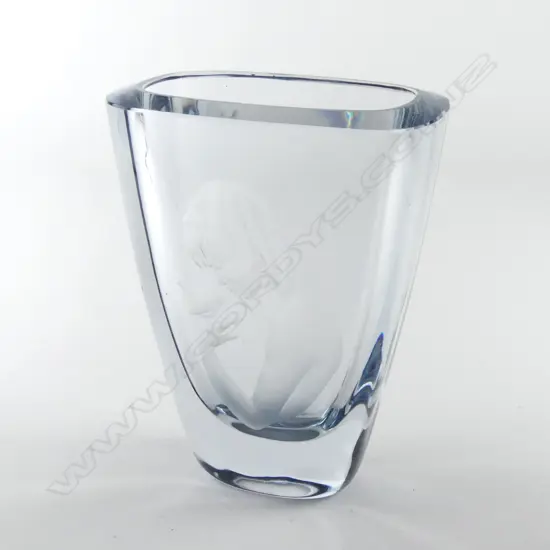 A Swedish Strombergshyttan crystal vase