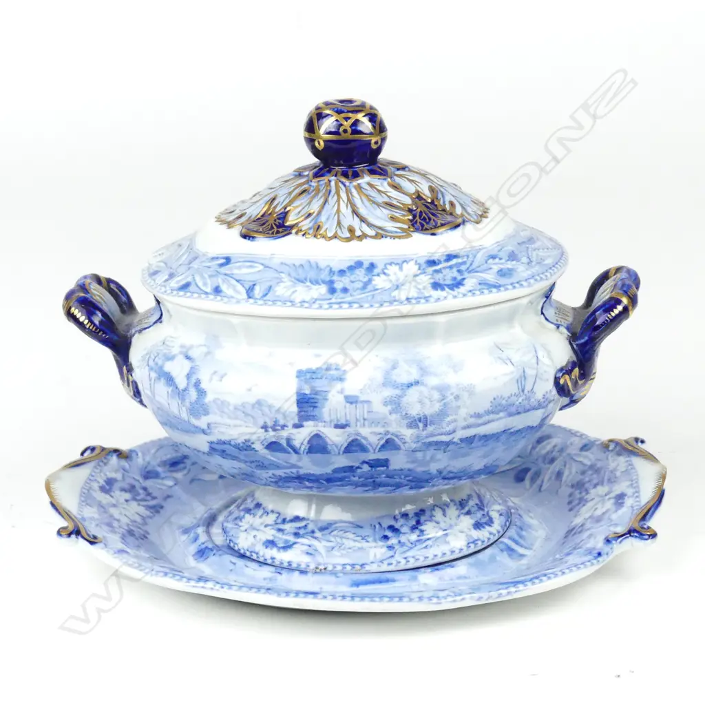 Two pieces of early 19thC china Image 1++