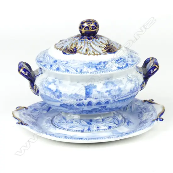Two pieces of early 19thC china