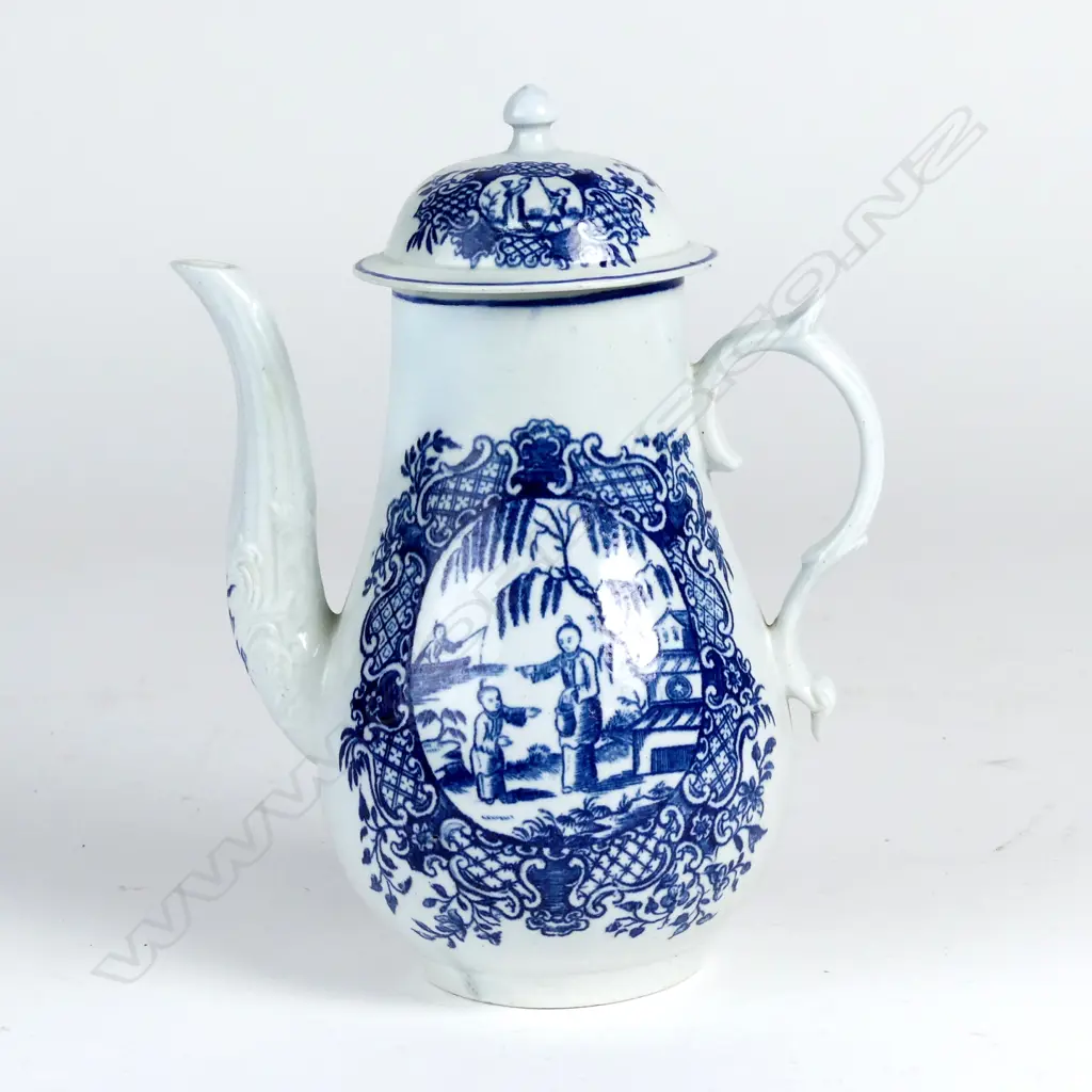 An 18thC Seth Pennington porcelain coffee pot Image 1++
