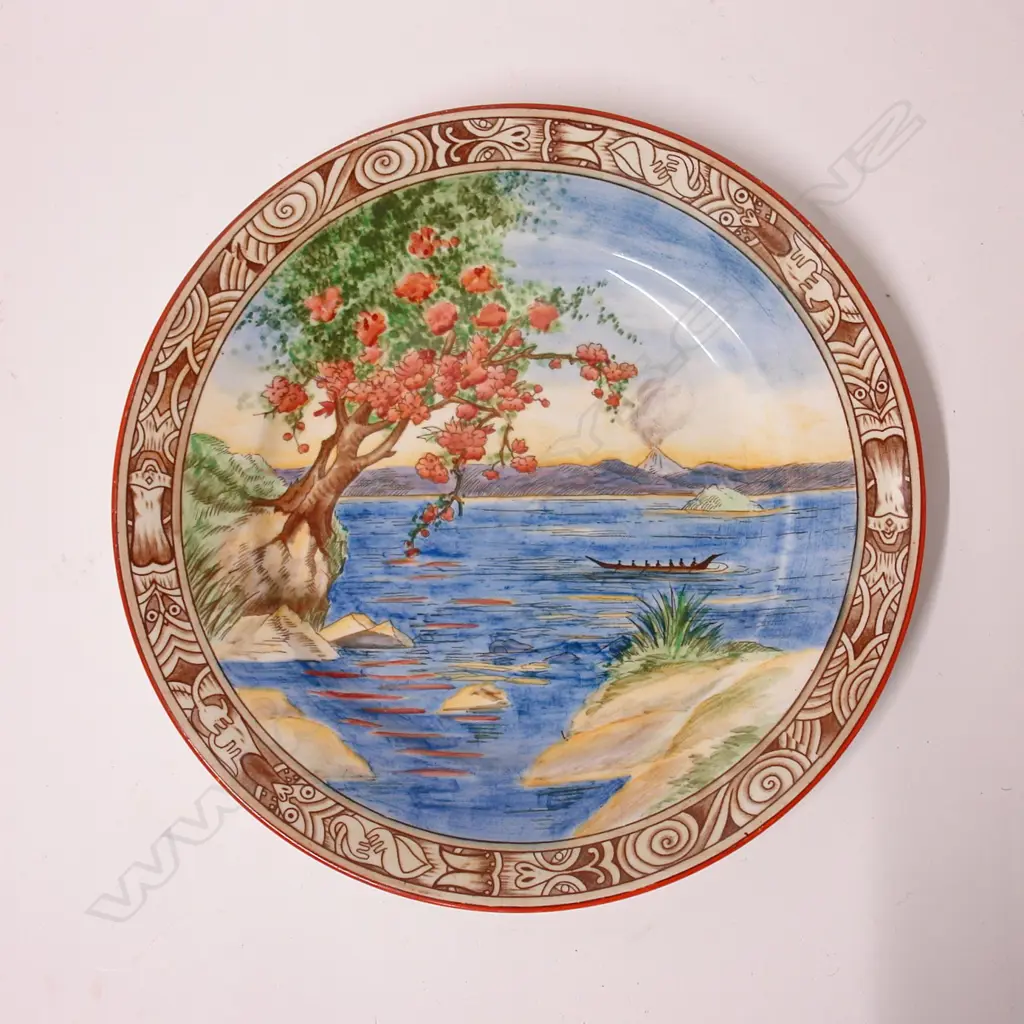 A vintage Grimwades Ltd 'Maori Land' plate Image 1++