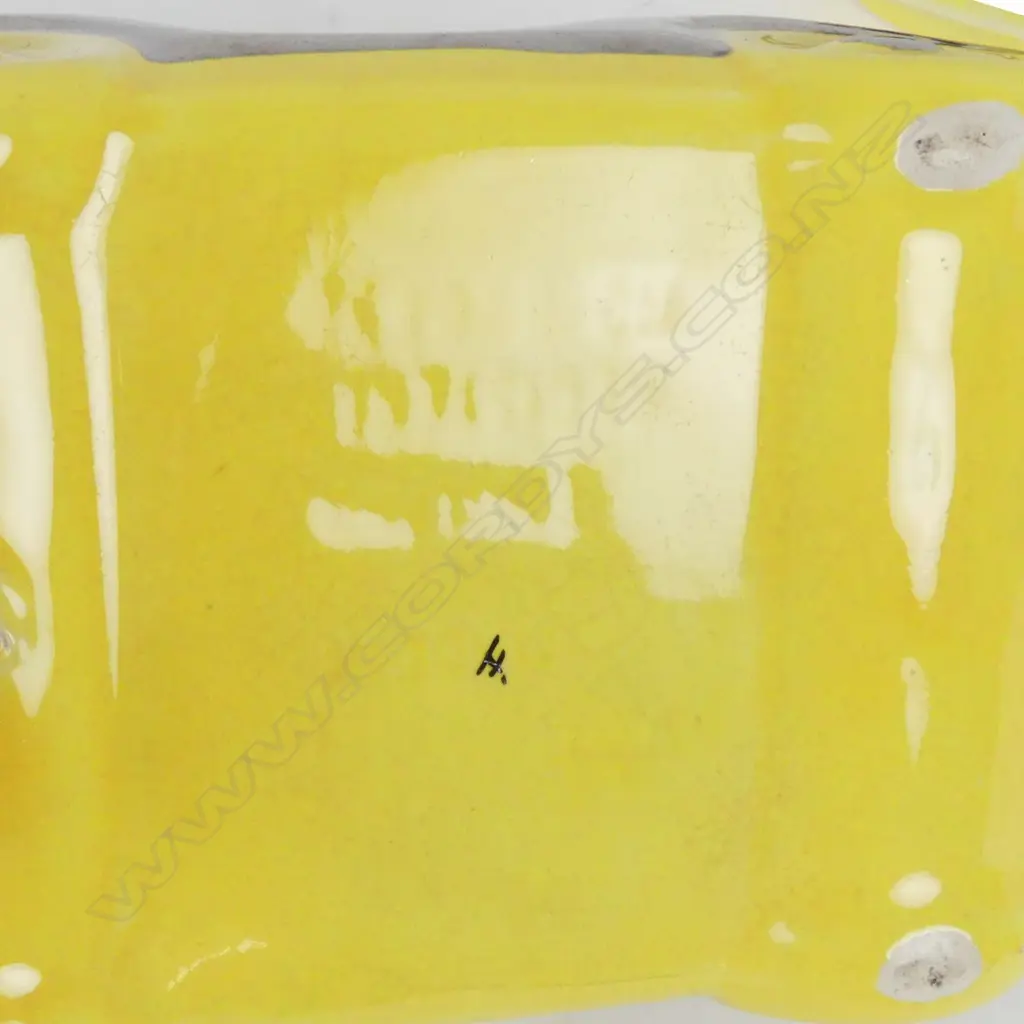 A Sadler yellow glazed 'T42' Art Deco car teapot Image 1++