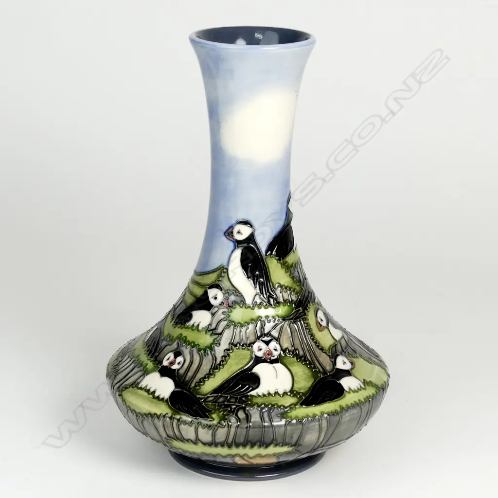 A Moorcroft vase Image 1++
