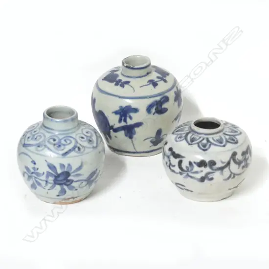 Three Chinese small jars