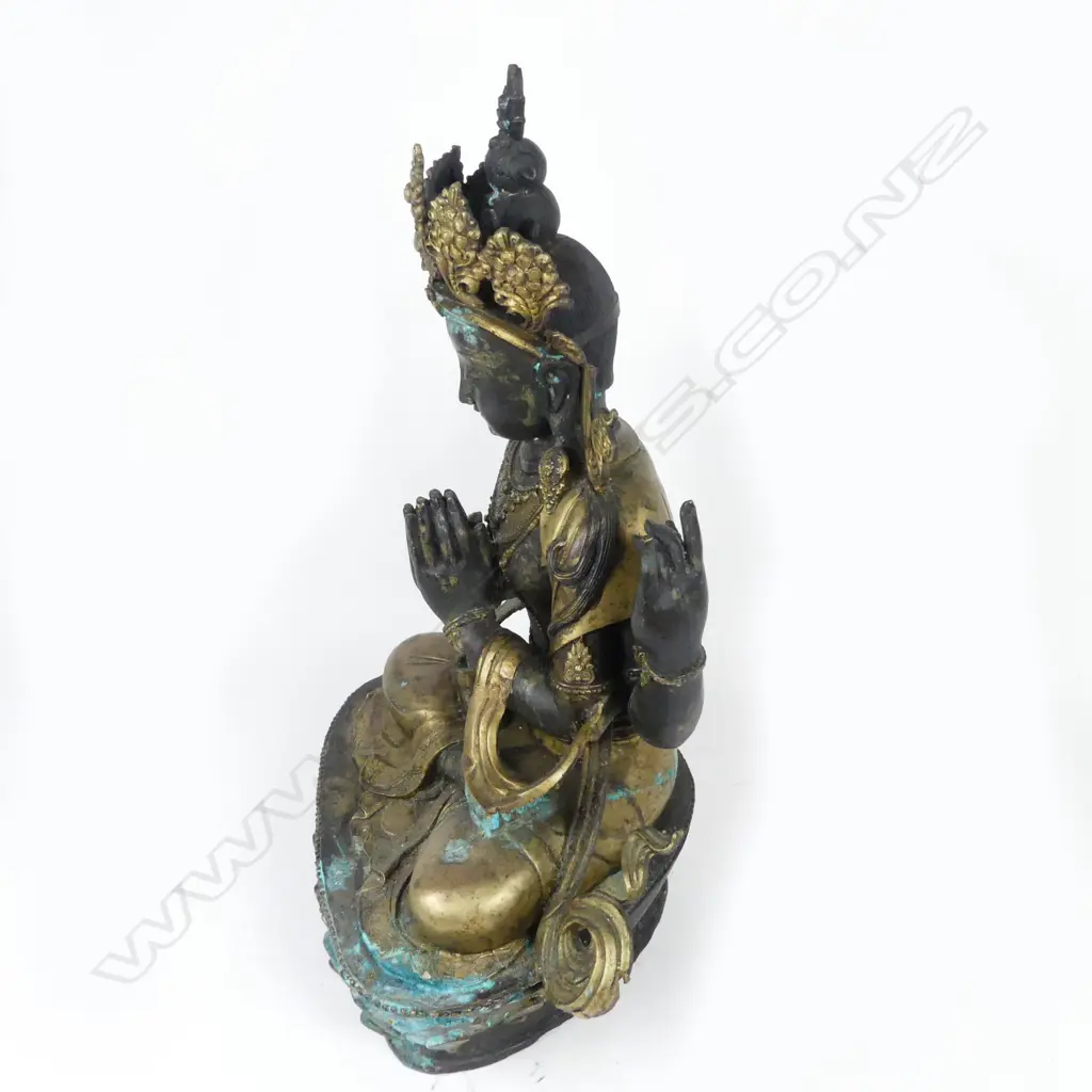 A Tibetan brass statuette of the four-armed Chenrezik bodhisattva Image 1++
