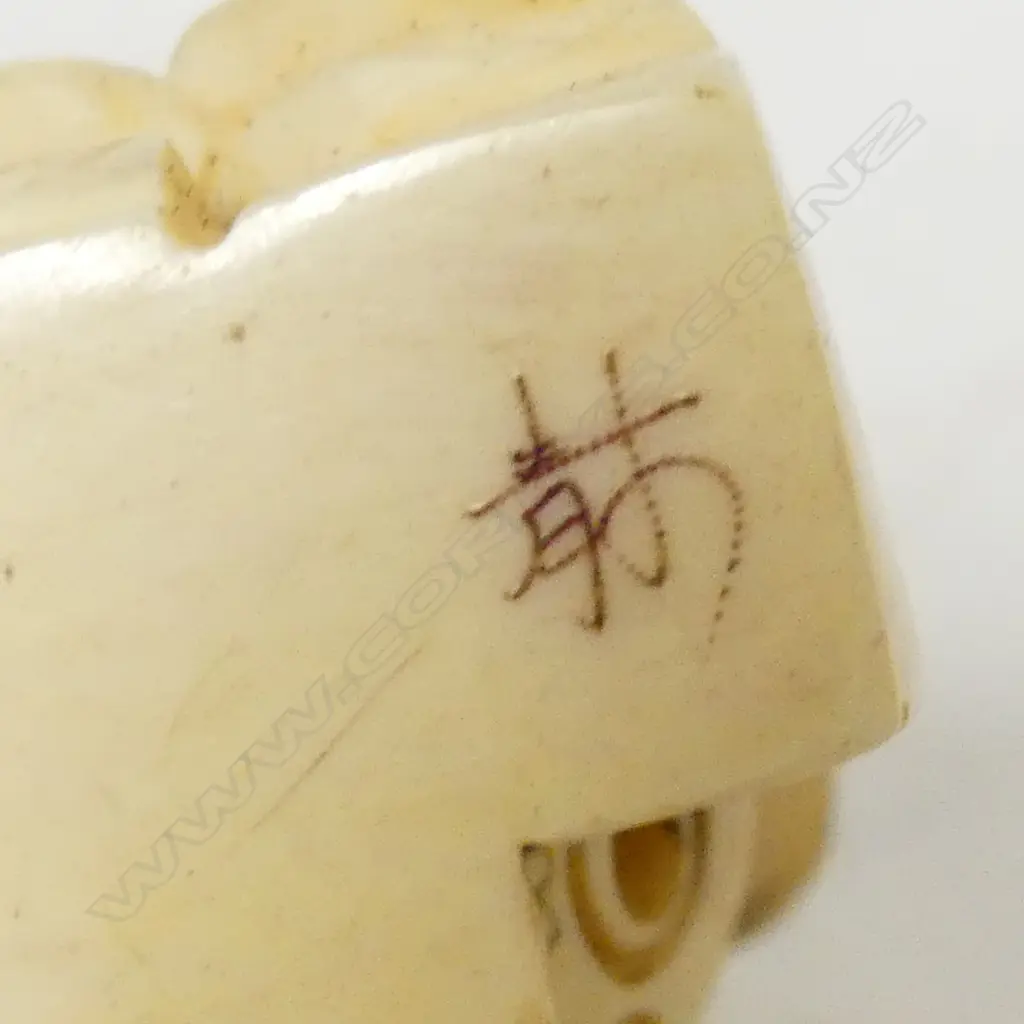 A Japanese ivory okimono Image 1++