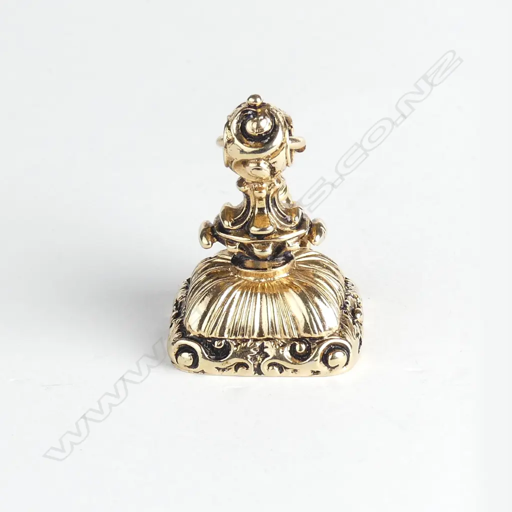 An antique style gold plated fob seal Image 1++