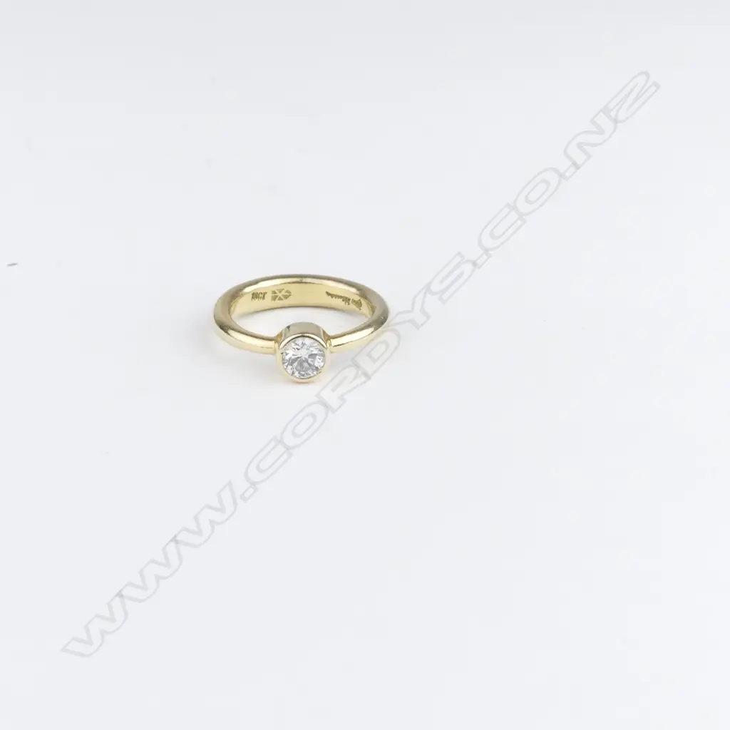 Jens Hansen designed 18ct. gold diamond solitaire ring Image 1++