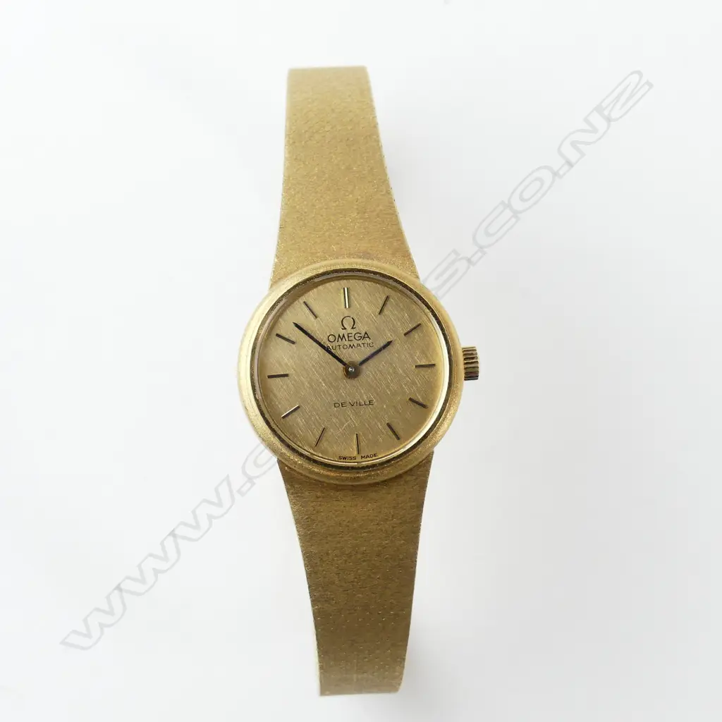 A vintage 18ct. yellow gold Omega De Ville lady's wristwatch Image 1++