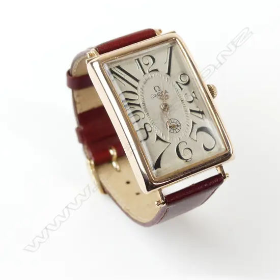 An Omega 14K rose gold cased gent's Art Deco wristwatch