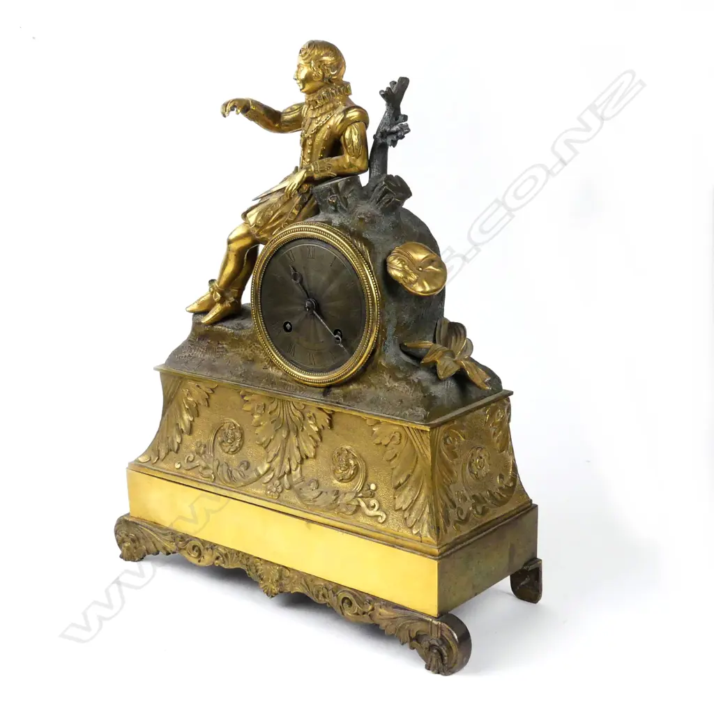 A 19thC French gilt metal sculptural mantel clock Image 1++