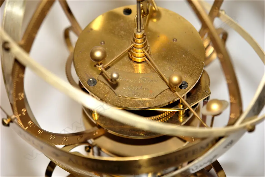 A 20thC orrery planetarium clock by St James's House of London Image 1++