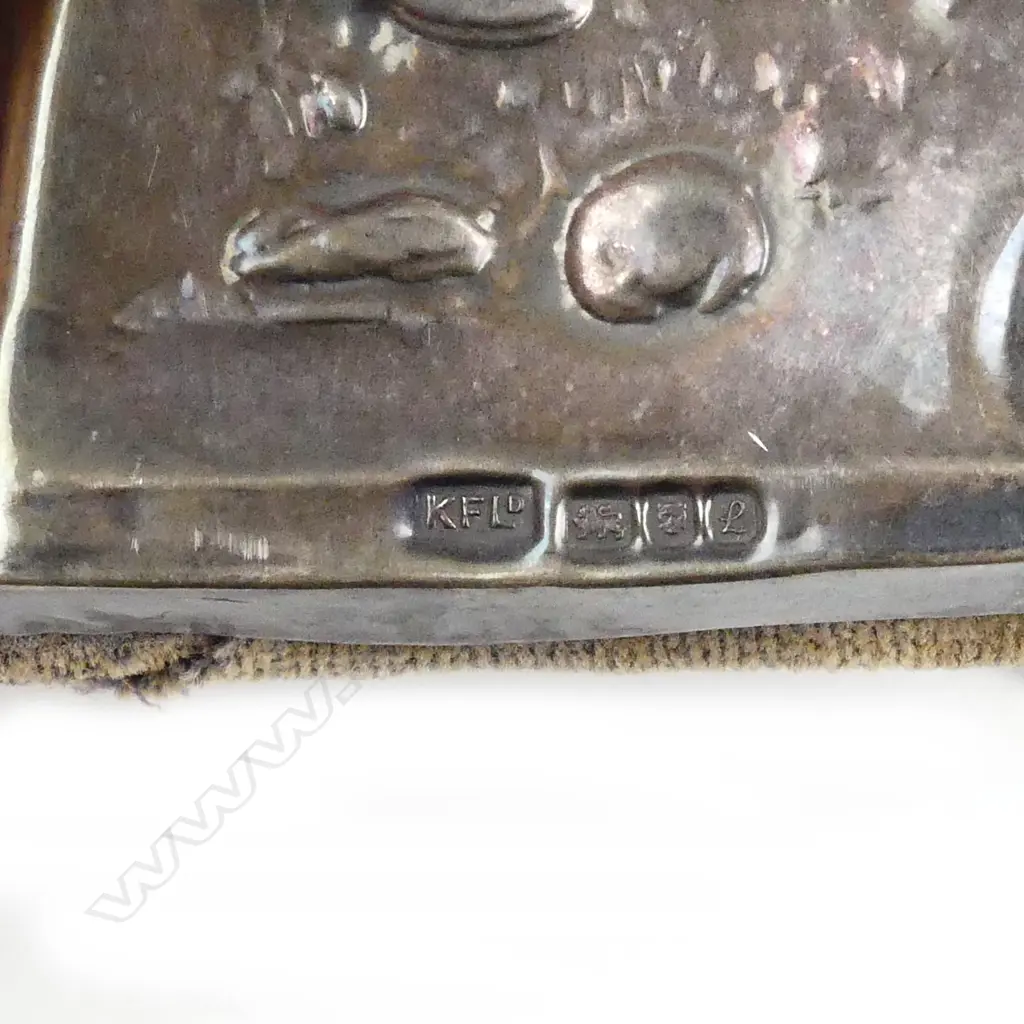 A silver Art Nouveau style photo frame Image 1++