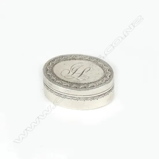 A George III silver small oval vinaigrette