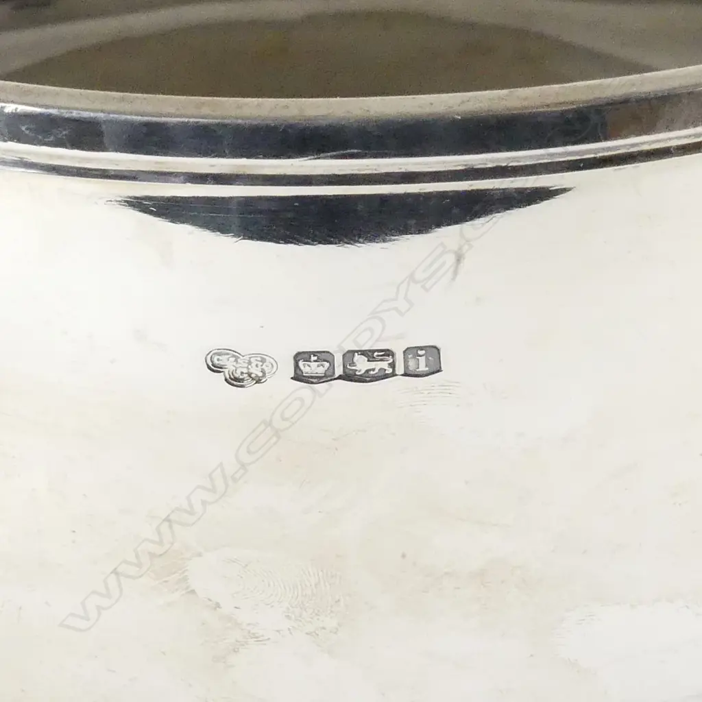 A heavy silver trophy rose bowl Image 1++