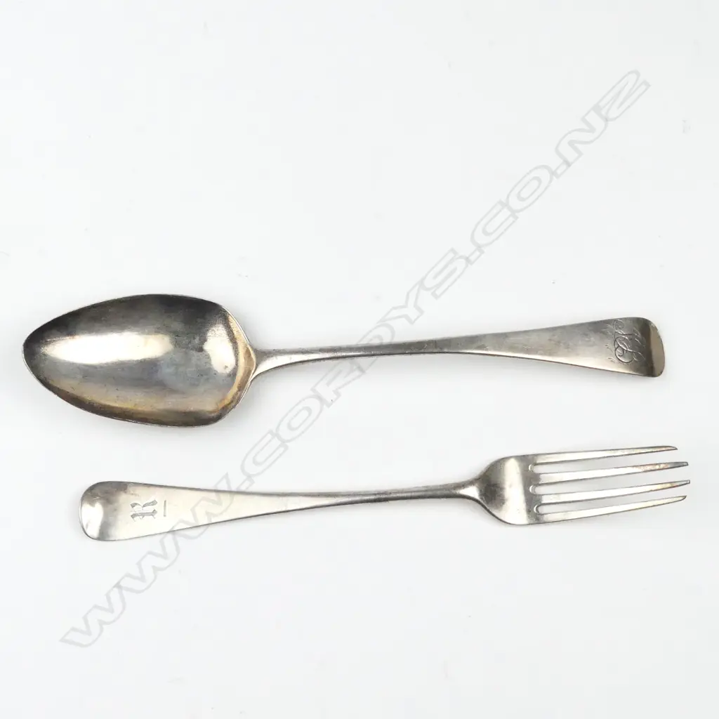 A George III silver spoon and fork Image 1++