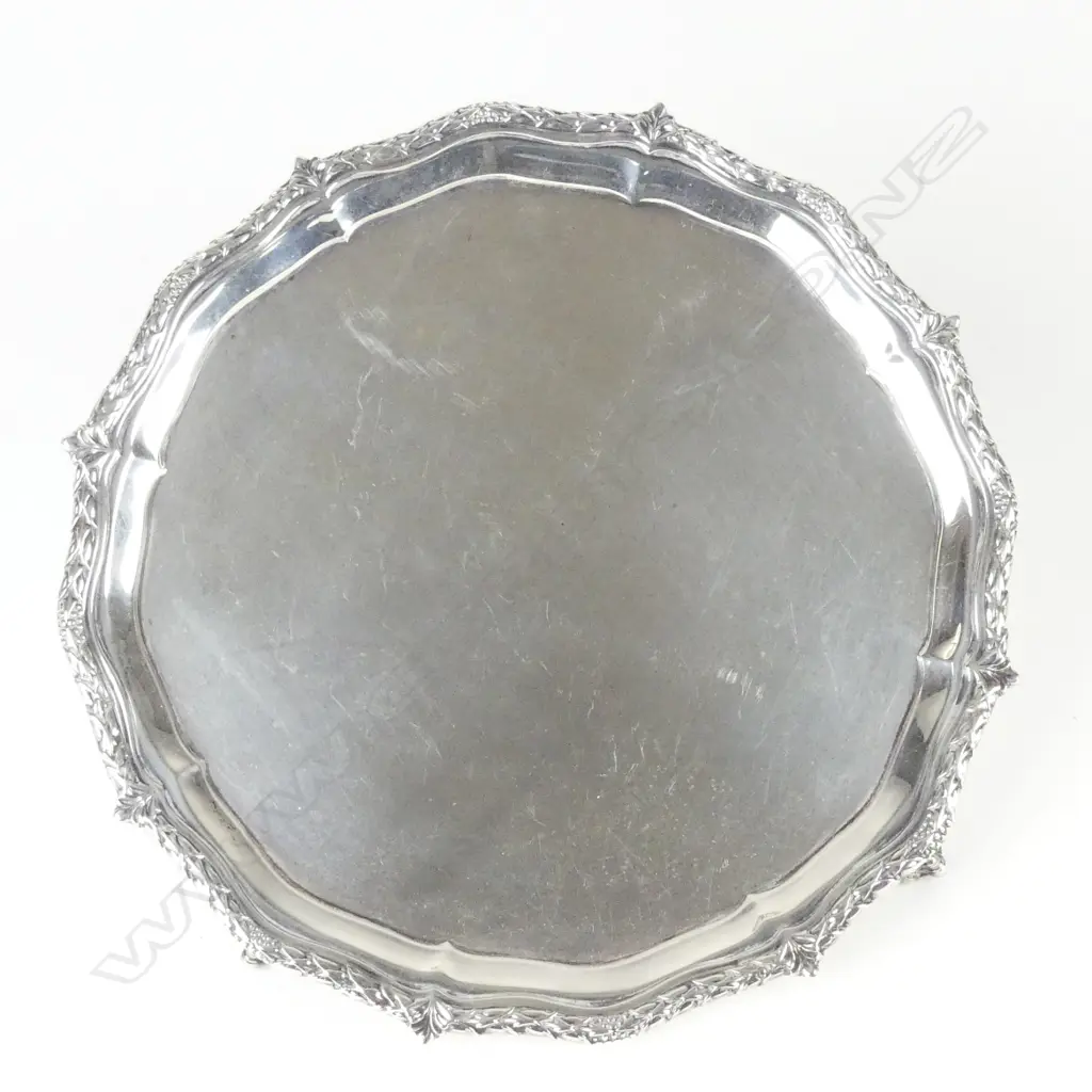 An Edwardian silver salver Image 1++