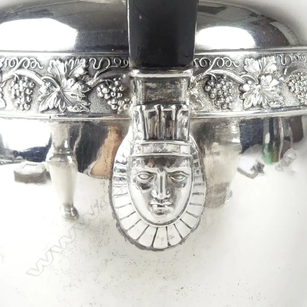 A European silver three piece tea and coffee set Image 1++