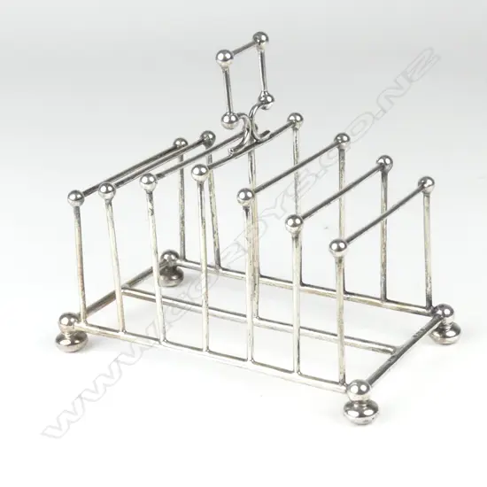 An Edwardian silver toast rack