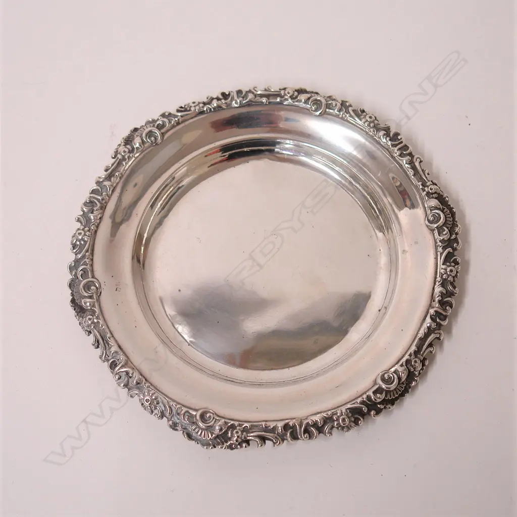 A 19thC Swedish silver waiter tray Image 1++