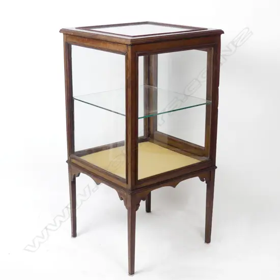 An Edwardian walnut framed table vitrine