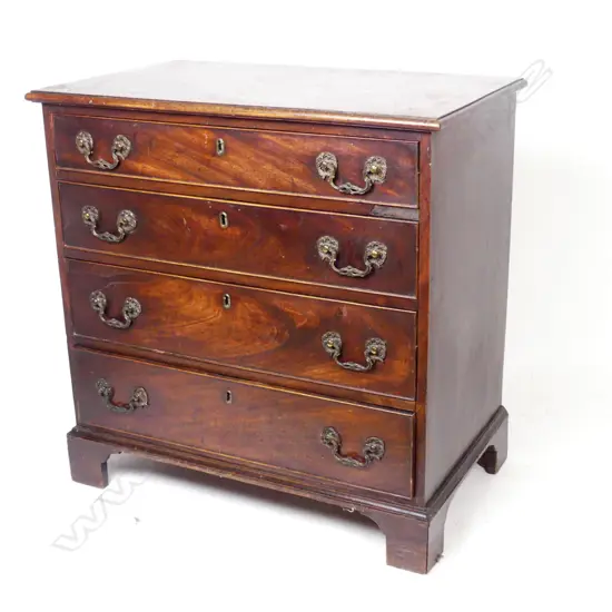 A small proportioned 19thC mahogany chest of four drawers
