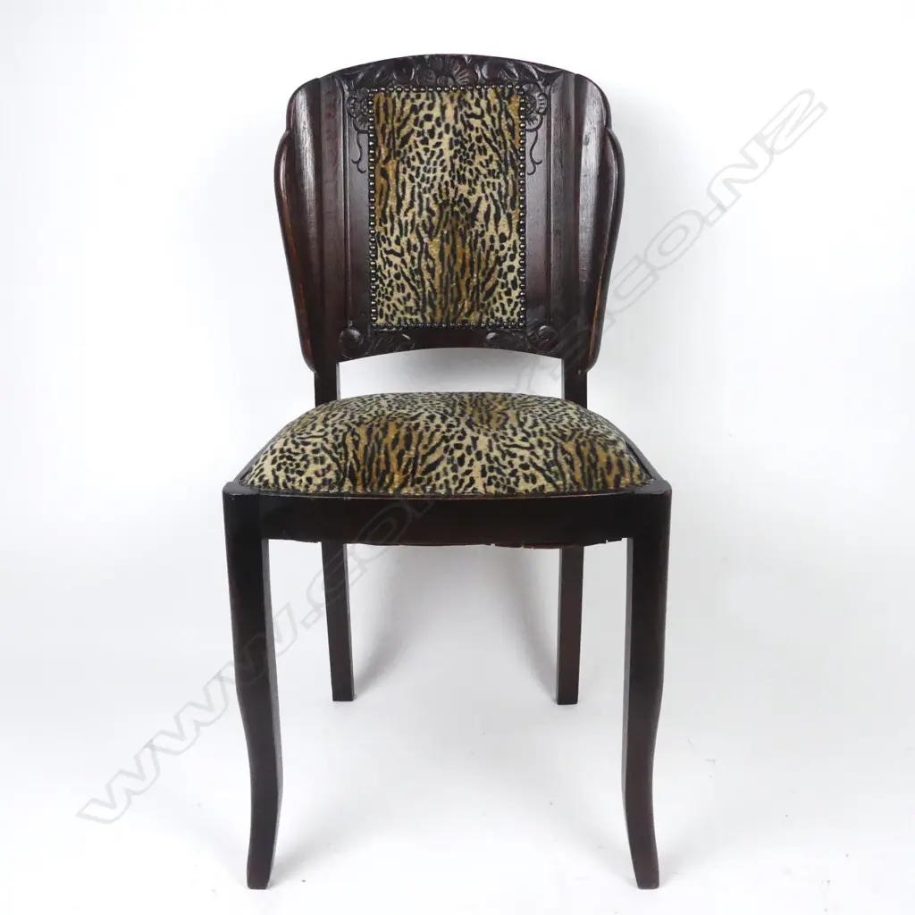 A French oak Art Deco dining table and chairs Image 1++