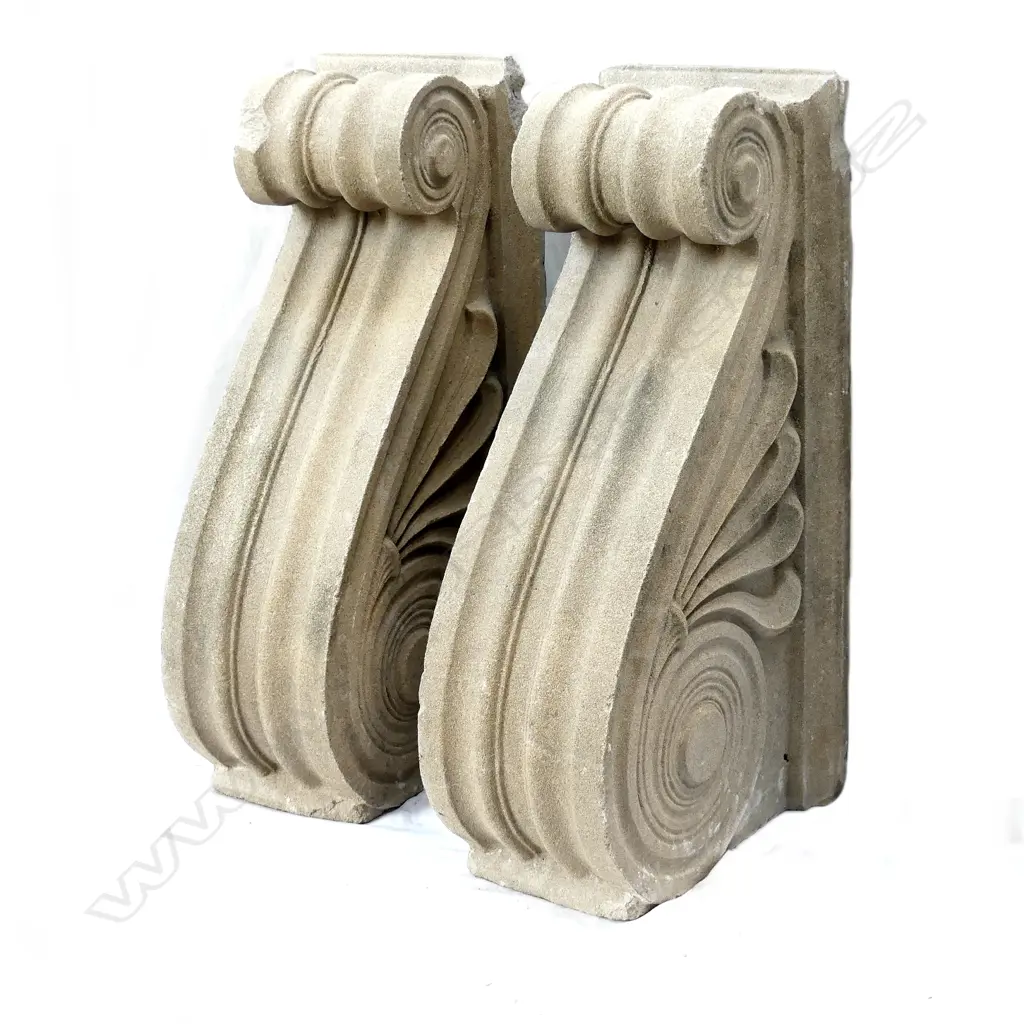 A pair of garden stone corbels Image 1++